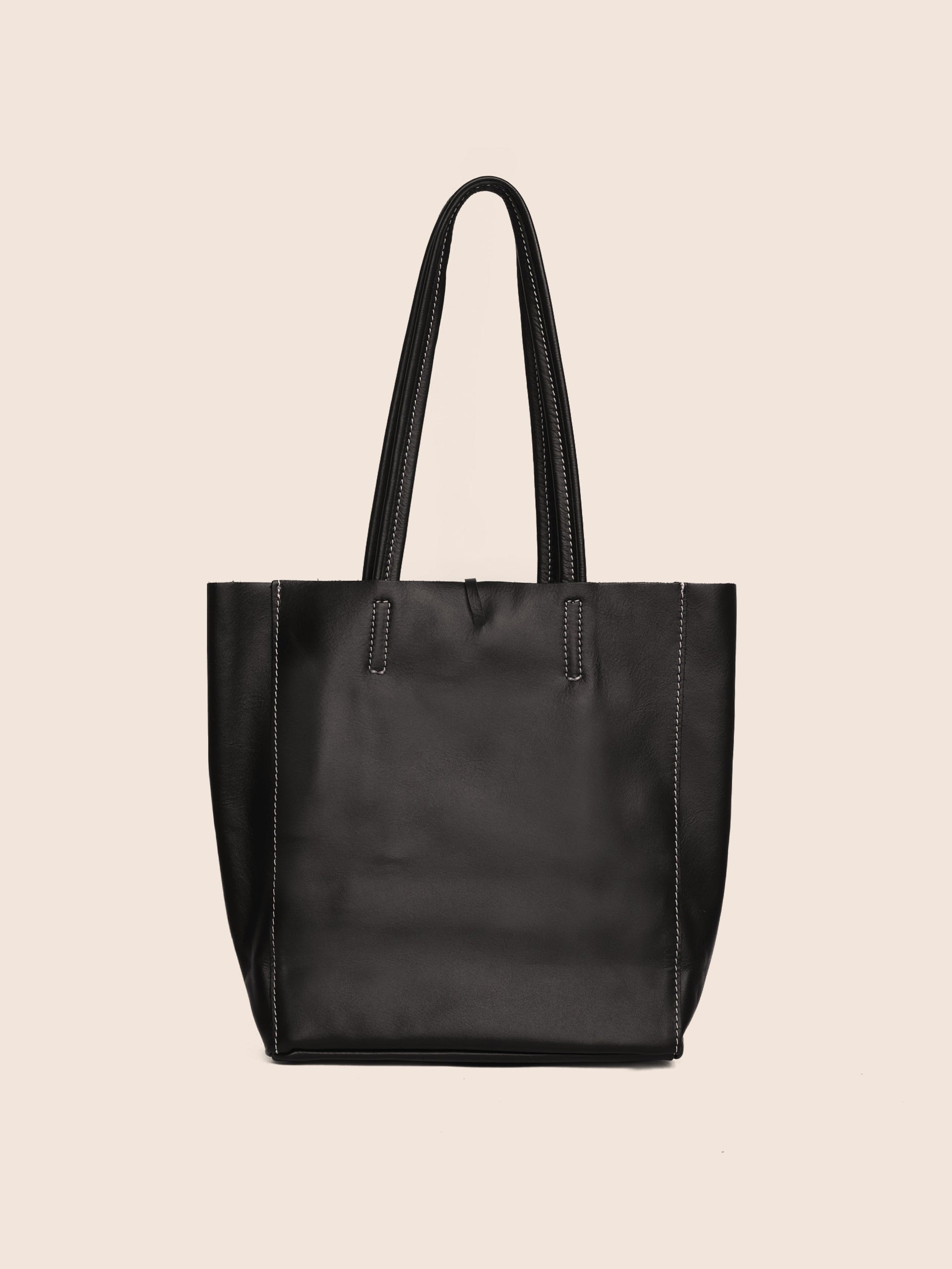 Carpi Black Tote Medium