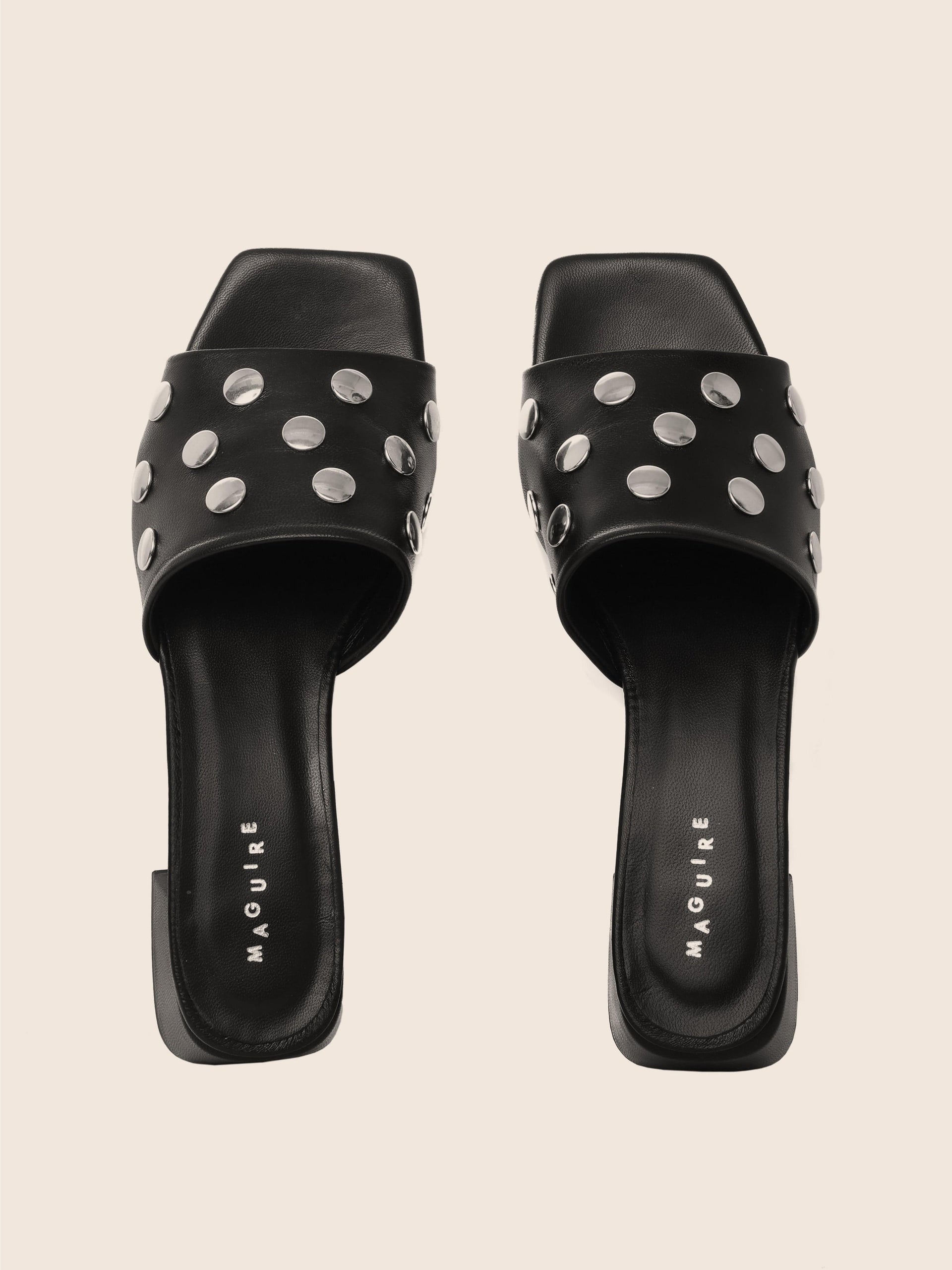 Mérida Black Stud Sandal